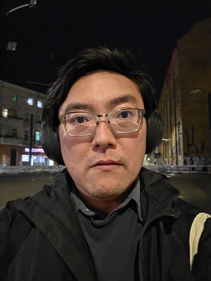 Samsung Galaxy S25 Ultra: Selfie (0,8x)