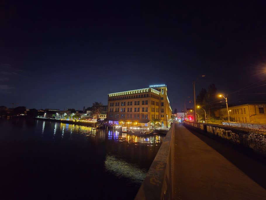 Samsung Galaxy Z fold 7: Ultraweitwinkelkamera (0,6x) - Nachtmodus an