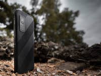 Das AGM Mobile H6 steht in der Natur