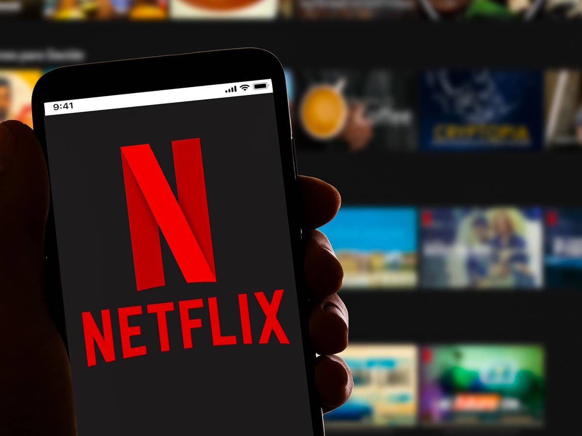 Netflix Netflix-App auf dem Smartphone und Netflix auf dem TV