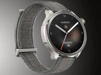 Amazfit Balance vor schwarz-weißem-Hintergrund