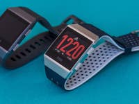 AndroidPIT-fitbit-ionic-adidas-edition_comparison1.jpg