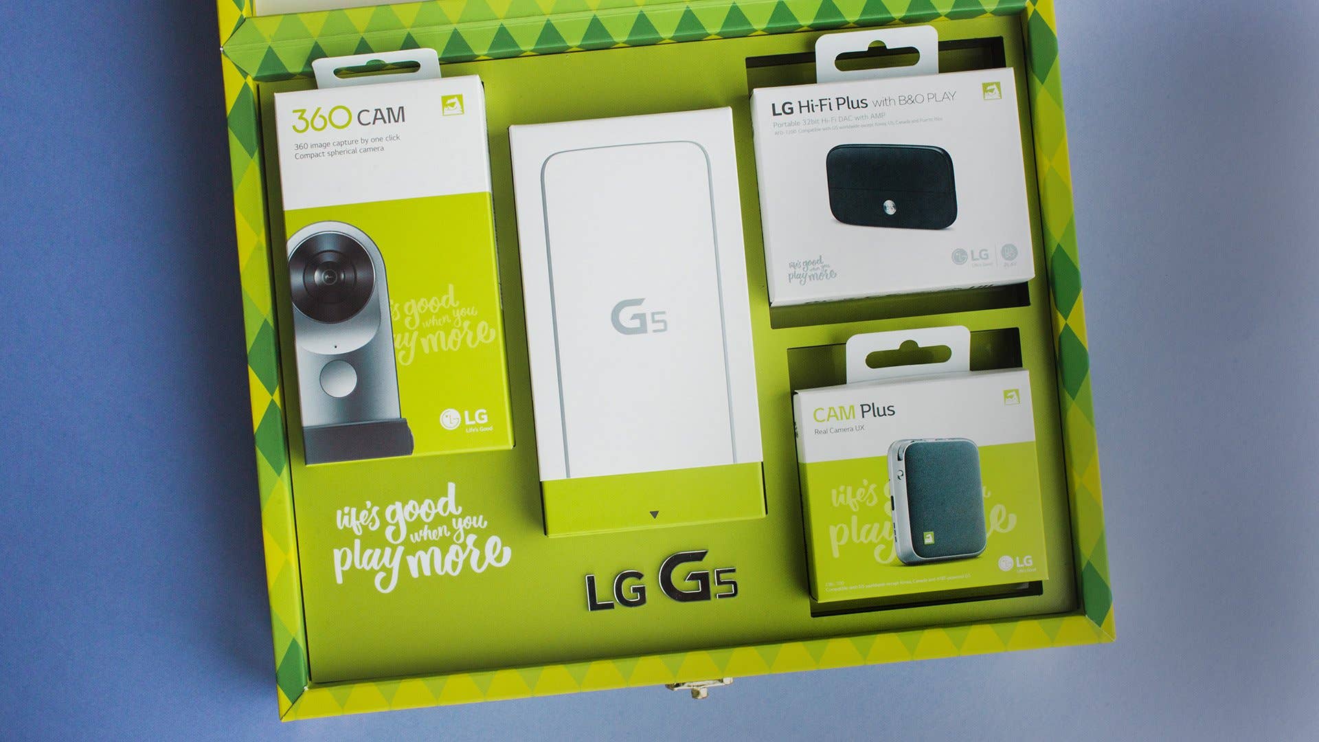 Box mit dem LG G5 plus verschiedenen Modulen