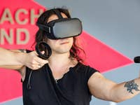 AndroidPIT-oculus-quest-posing1.jpg