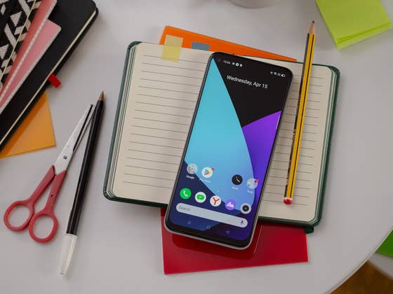 Realme 6 im Test: G&uuml;nstiges Smartphone mit 90 Hertz