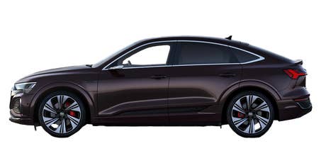 Audi_Q8 55 Sportback e-tron quattro_Freisteller_dunkelbraun