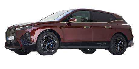 BMW_iX M60_Freisteller_rot BMW_iX M60_Freisteller_rot