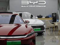Stand von BYD auf einer Automesse