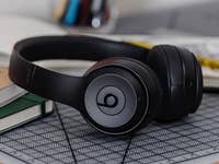 Beats-Solod-4-headphones-bluetooth-specs-price-launch.png