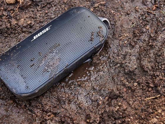 Kompakt, klangstark, günstig: Bose SoundLink Flex für unter 100 Euro