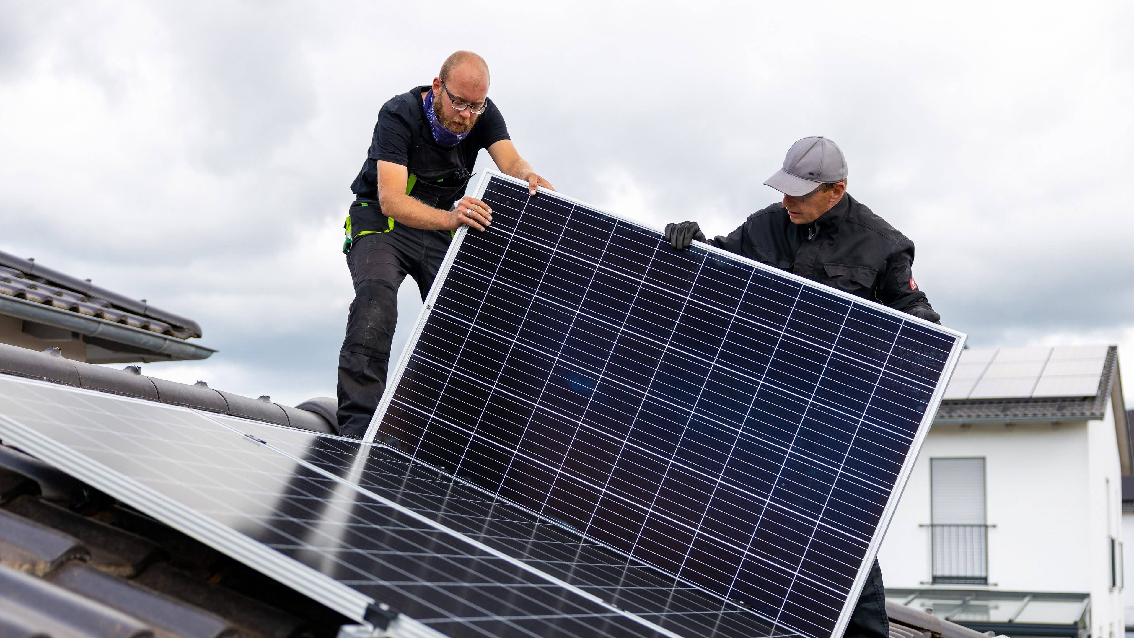 PV-Anlage bei der Montage