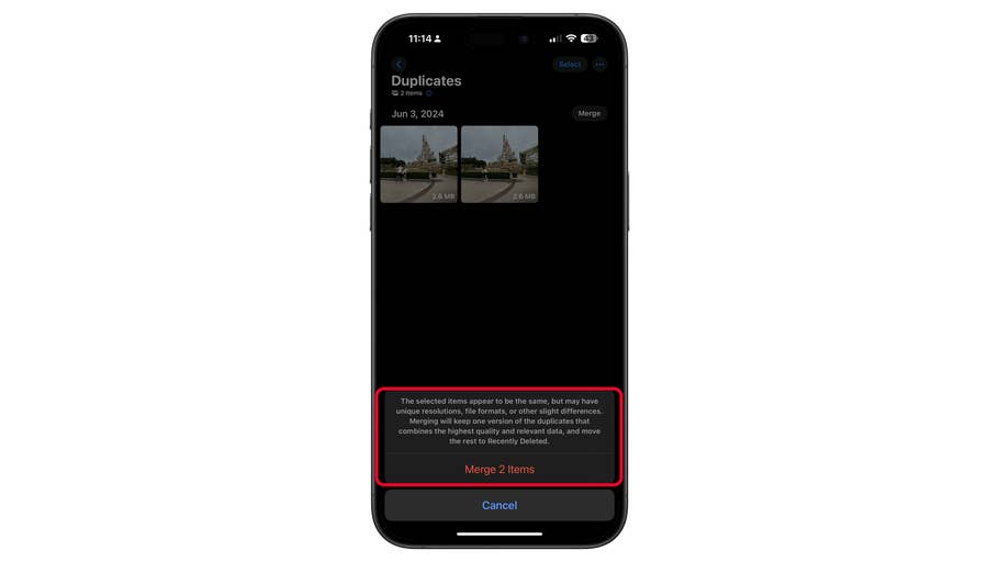 Bildschirm eines iPhones zeigt die Auswahl doppelter Fotos mit Merge-Option und Warntext.