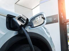 E-Auto wird geladen