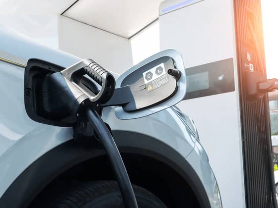 Preissturz bei E-Ladestationen: EWE Go senkt die Stromkosten f&uuml;r Schnellladung