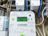 Smart Meter angeschlossen an Haushaltsstrom
