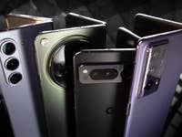 Von links nach rechts: Samsung Galaxy Z Fold 5, OnePlus Open, Google Pixel Fold und Honor Magic V2