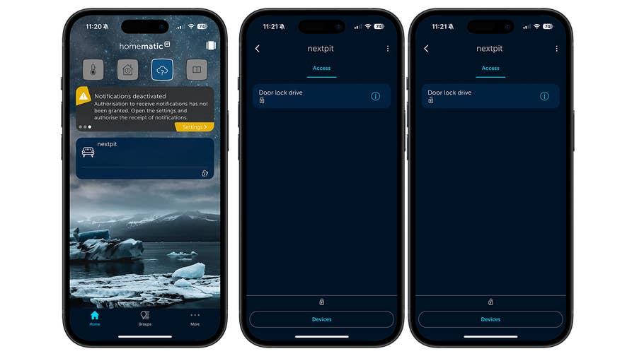 Homematic IP-App zeigt die Einstellungen für den Türschlossantrieb auf drei Smartphone-Bildschirmen.