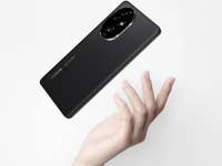 Honor 200 Pro liegt über Hand