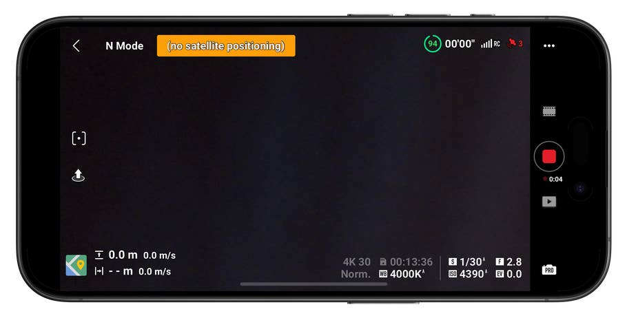 Smartphone-Bildschirm zeigt die DJI Neo-App im N-Modus ohne Satellitenpositionierung.