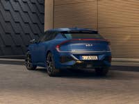 Kia EV6 GT in der Heckansicht.