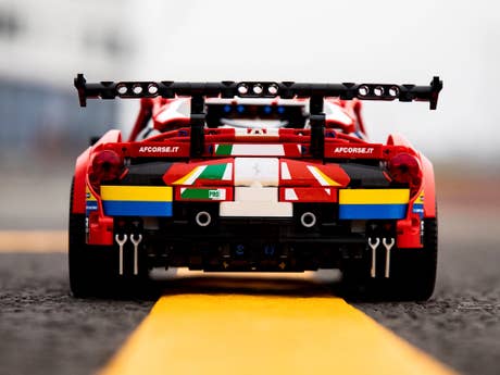 Foto: Klemmbaustein Lego Ferrari 488 GTE “AF Corse #51” (42125)