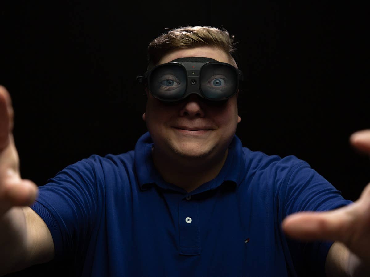 Antoine mit HTC Vive XR Elite