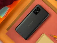 Die Rückseite des Zenfone 8.