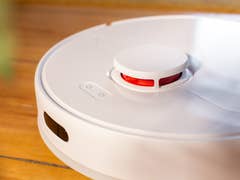 Dreame D10 Plus Tasten auf der Oberseite