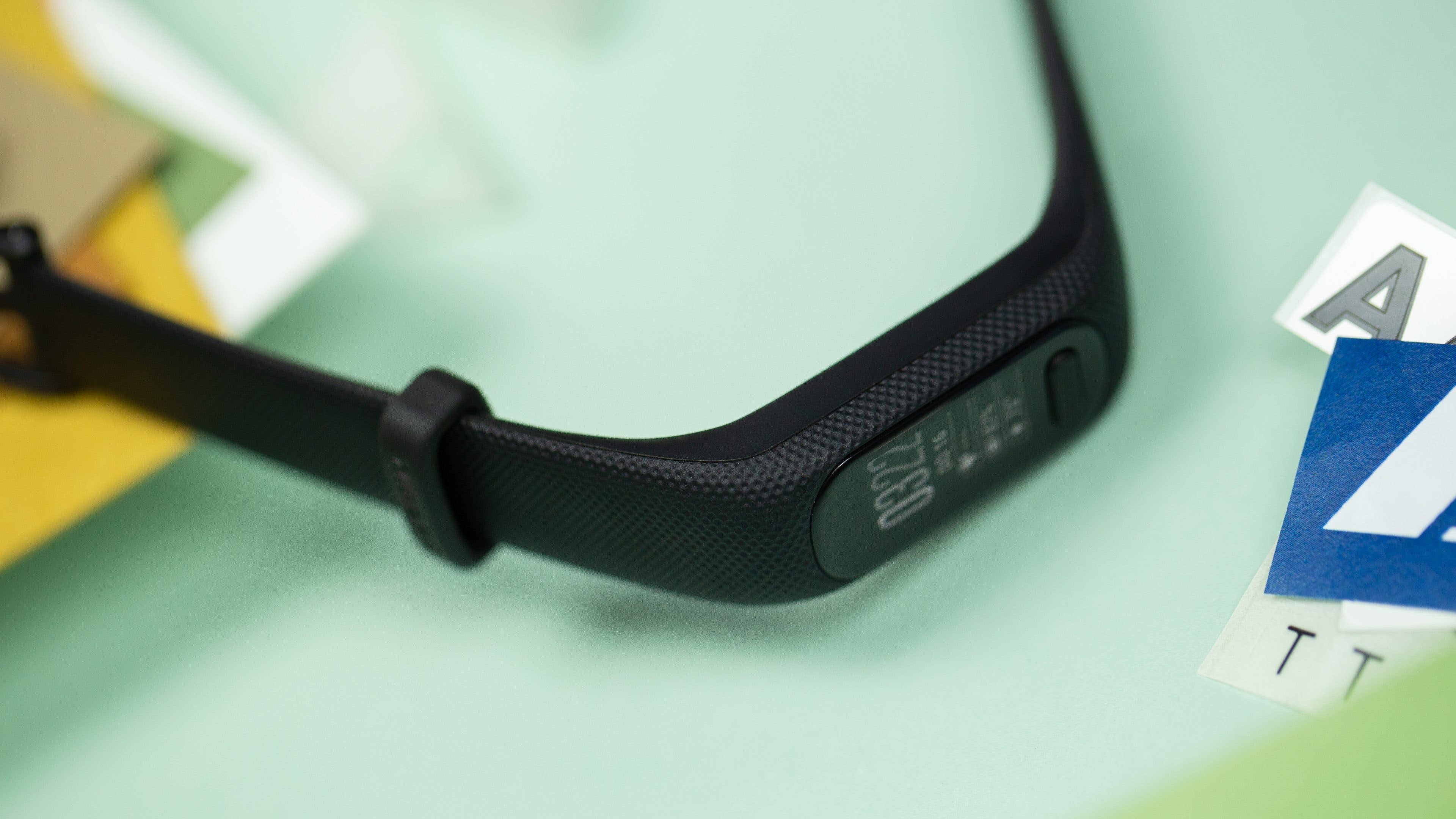 Garmin vivósmart 5 von der Seite