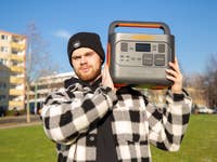 Thomas mit der Jackery Explorer 1000 Pro