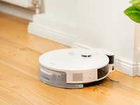 Lefant N3 an der Ladestation