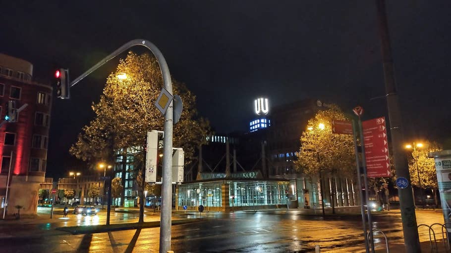 nächtliche Kreuzung in Dortmund