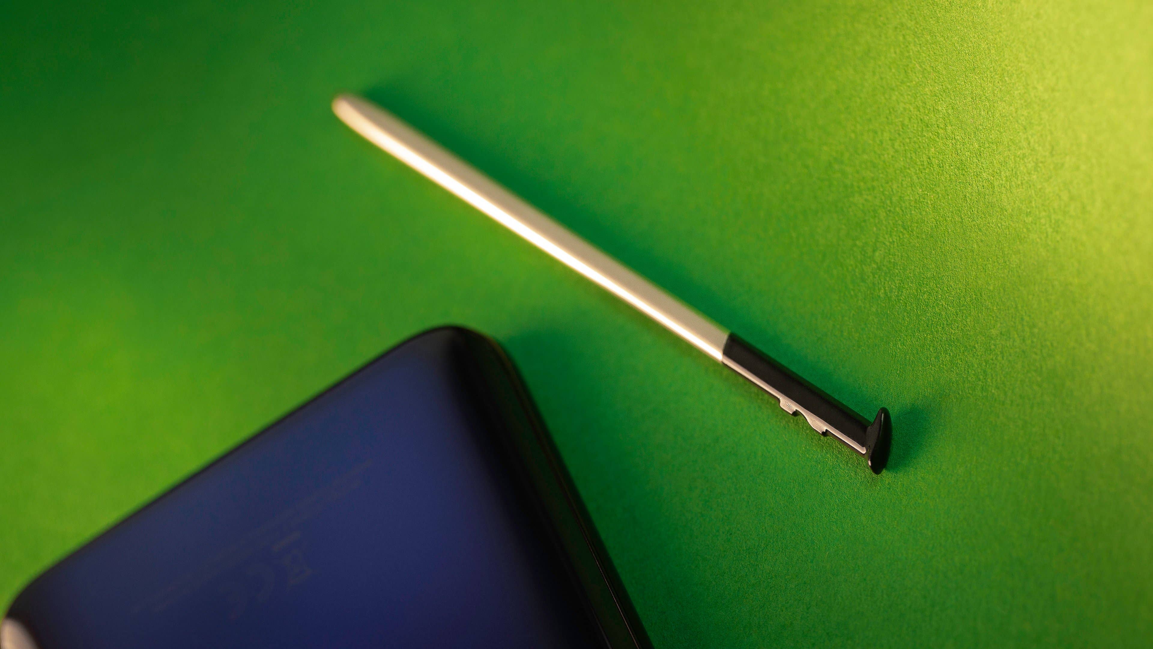 NextPit Motorola Moto G Pro pen out