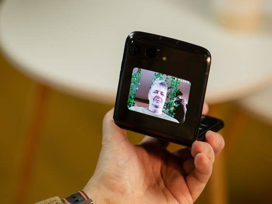 Motorola Razr 2023: Bilder zeigen gigantisches Außendisplay