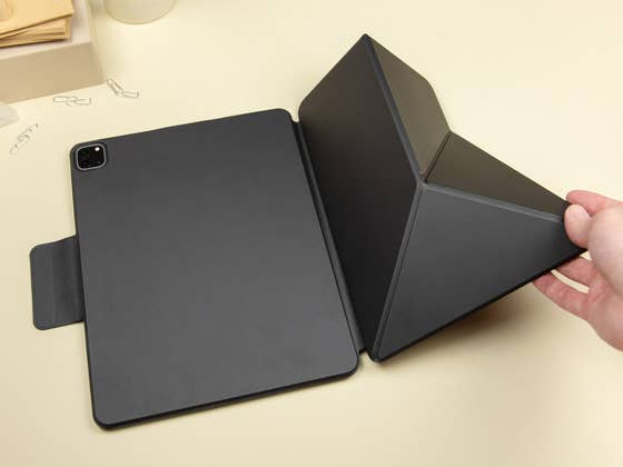 Pitaka MagEZ Folio 2: Perfekter Schutz und Stand f&uuml;r Euer iPad