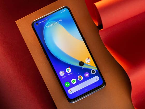 Realme 7 im Test: Zu viel Plastik, Rest Bombastik
