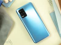 NextPit_Realme_8_5G_back.jpg