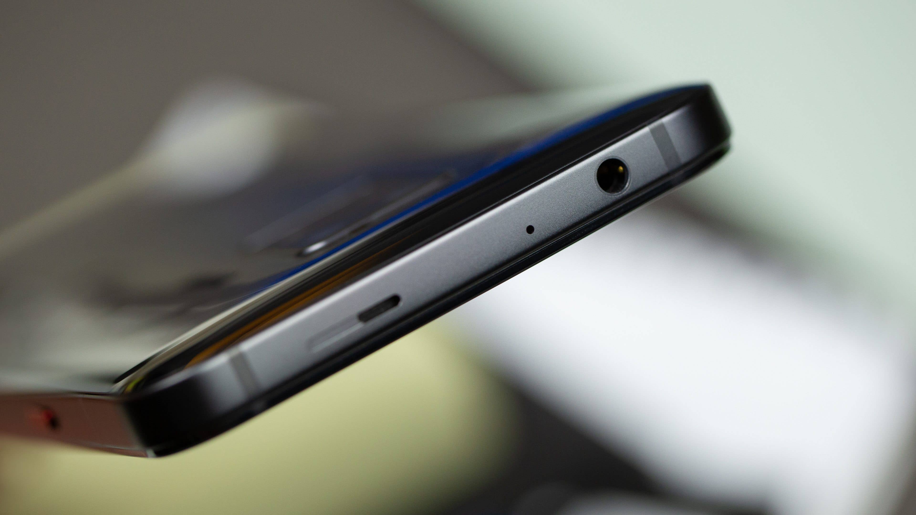 Unterseite des Redmagic 7S Pro