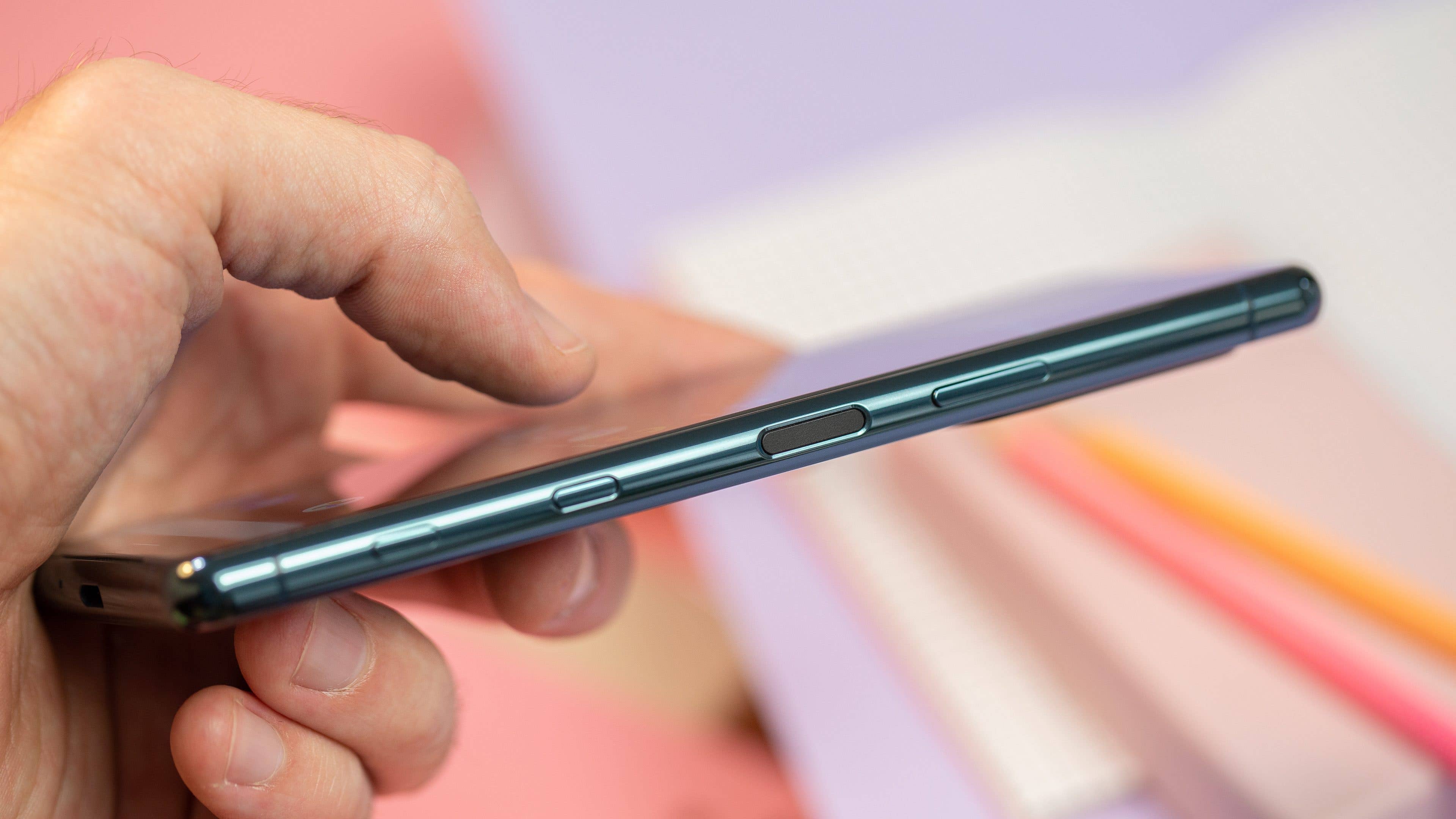 NextPit Sony Xperia 5 III side