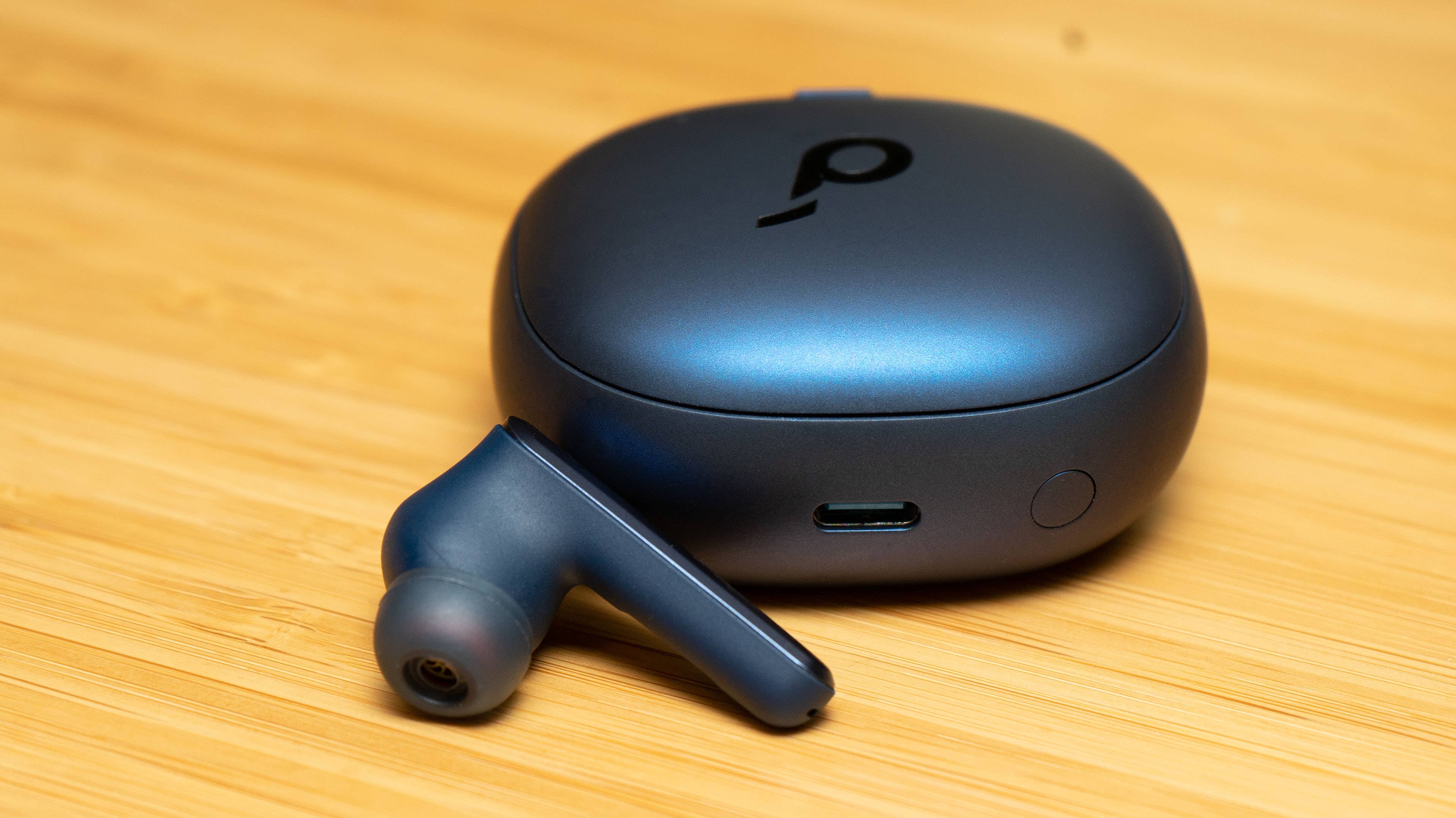 NextPit Soundcore Liberty Air 2 Pro USB Anschluss