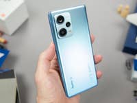 Die Rückseite des Redmi Note 12 Pro+