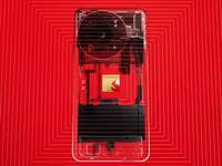 Qualcomm Snapdragon 8 Gen 4 mit womöglichem OnePlus 13 im Hintergrund