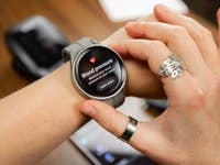 Blutdruckmessen auf der Galaxy Watch 5 Pro