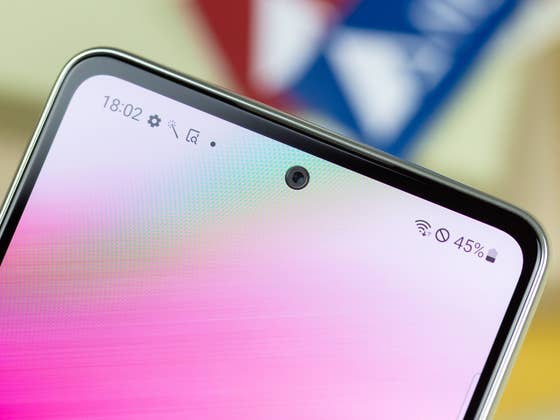 Samsung verblüfft Fans: Beliebtes Galaxy-Handy kehrt zurück!