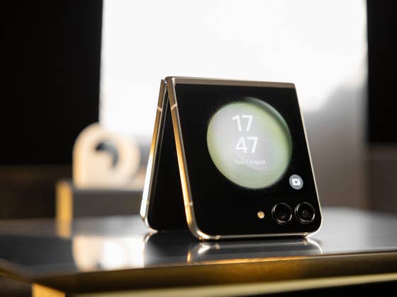 Samsung Mega-Bundle bei o2: Z Flip 5 und Galaxy Watch 6 für 1 €!