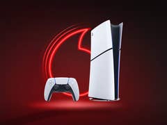 Eine PlayStation 5-Konsole und ein Controller mit einem Vodafone-Logo im Hintergrund.