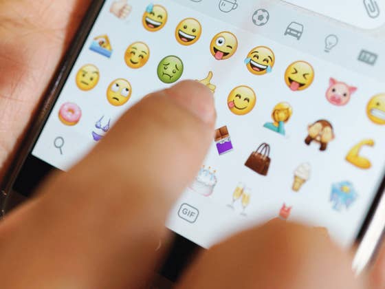 WhatsApp: Erste Nutzer k&ouml;nnen Reaktionen per Emoji ausprobieren
