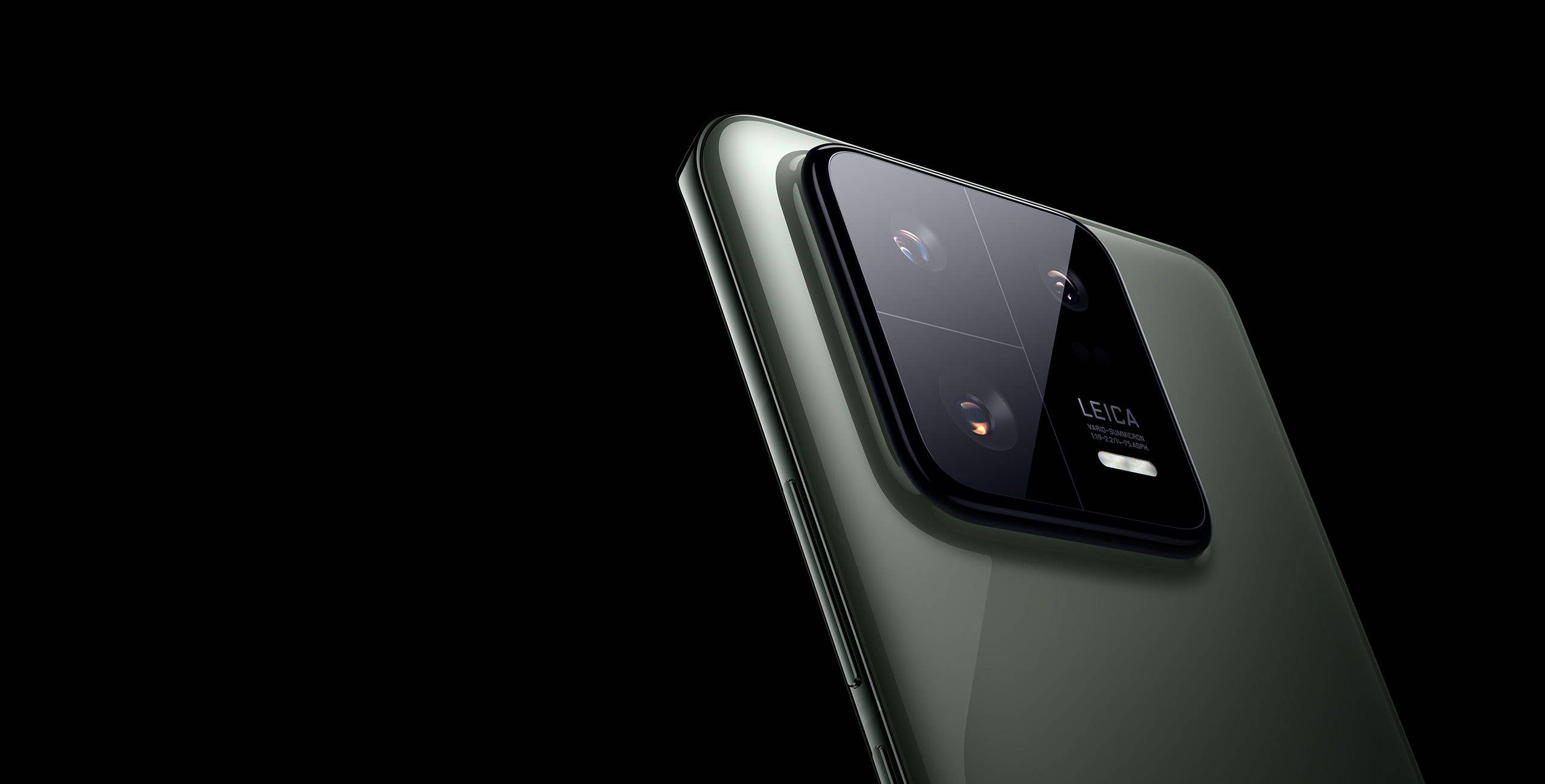 Bei der Kamera setzt Xiaomi erneut auf die Partnerschaft mit Leica. Blick auf die Rückseite des Xiaomi 13 Pro