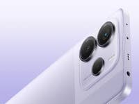 Lila Farbverlauf im Hintergrund mit einer Nahaufnahme der Rückkamera des Xiaomi Redmi Note 14 5G Smartphones.