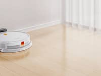 Der Xiaomi Robot Vacuum E5 in seiner Ladestation